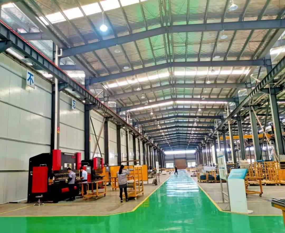 【开云官方版网站登录入口-开云(中国)湖南生产基地】热火朝天生产忙，高质高效产精品！​